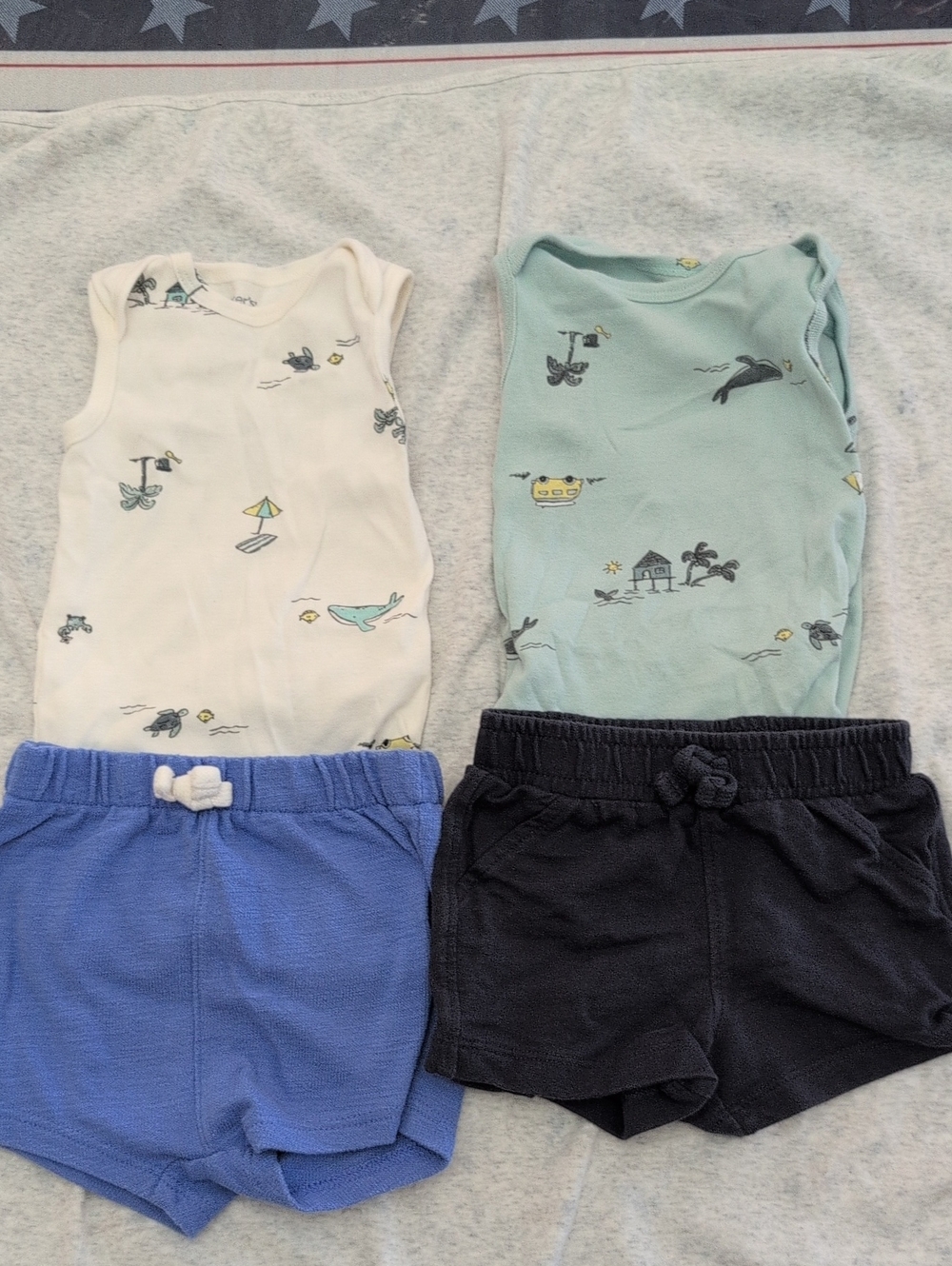 Carter's Set of 2 Baby Sleeveless Bodysuits with 2 Knit Shorts